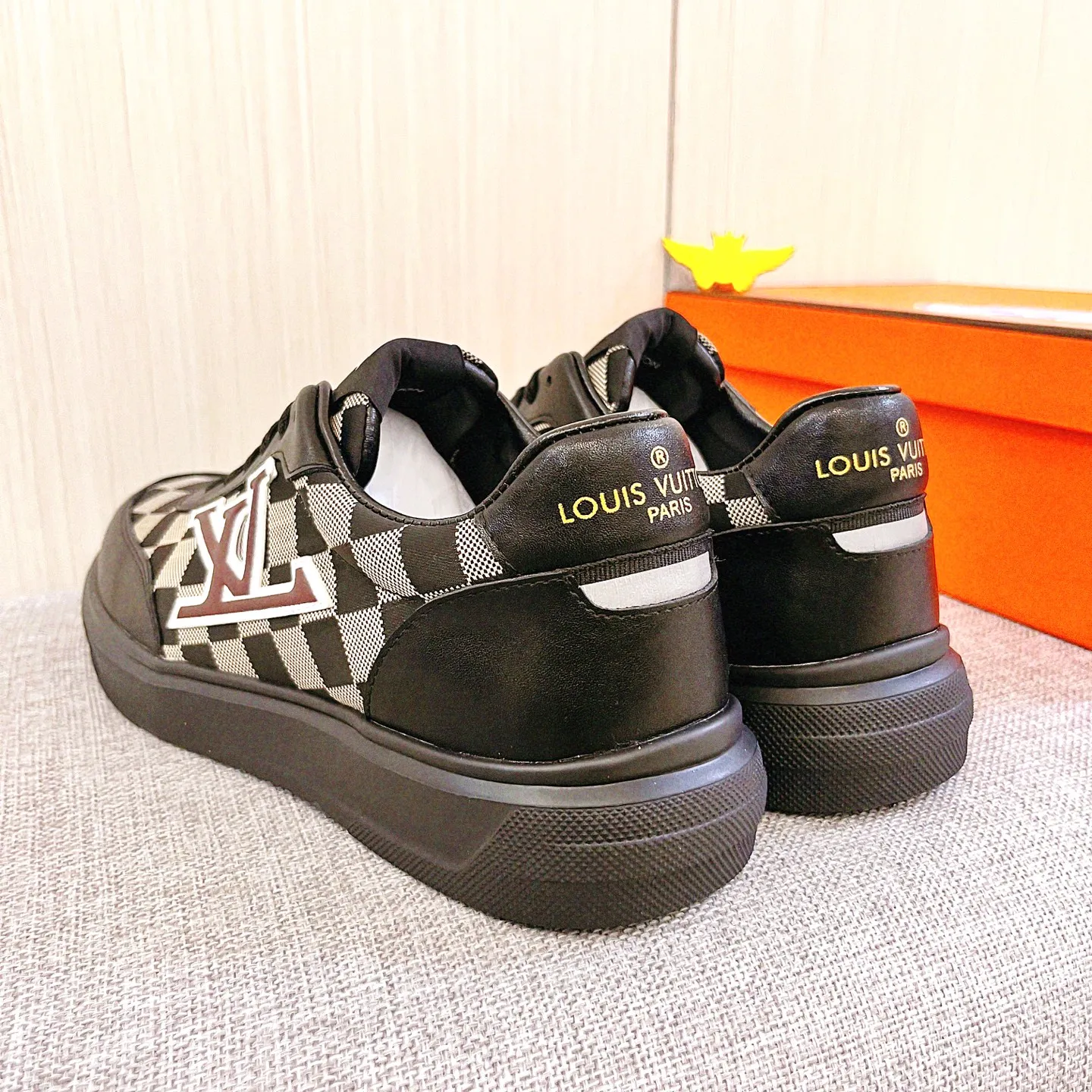 Men's Men's Shoes Men's Shoes💰 420 Men's Men's Shoes💰[LV]🔥Louis Vuitton Men's high-end brand official website 1:1 Latest masterpiece: The upper is made of Italian imported first-layer cowhide with a comfortable and breathable lining➕Original non-slip and wear-resistant outsole🔥, making walking more convenient and comfortable! An exclusive new model, a stunning work, a beautiful 1:1 replica [color] compared to the official quality! Create a fashionable personality to set off your uniqueness! A must-have for trendy men! Classic🔥Size: 38-44 Color: 🔥Multiple colors available🔥.